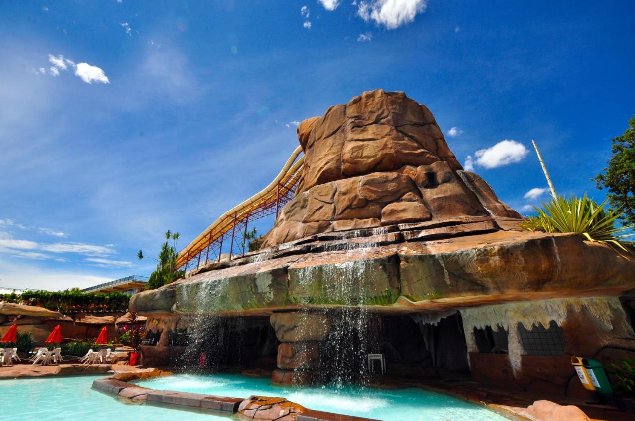 Spazzio Diroma Com Acesso Ao Acqua Park, Splash E Slide Caldas Novas Exteriör bild