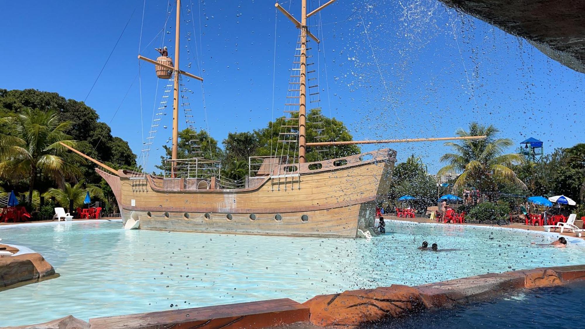 Spazzio Diroma Com Acesso Ao Acqua Park, Splash E Slide Caldas Novas Exteriör bild