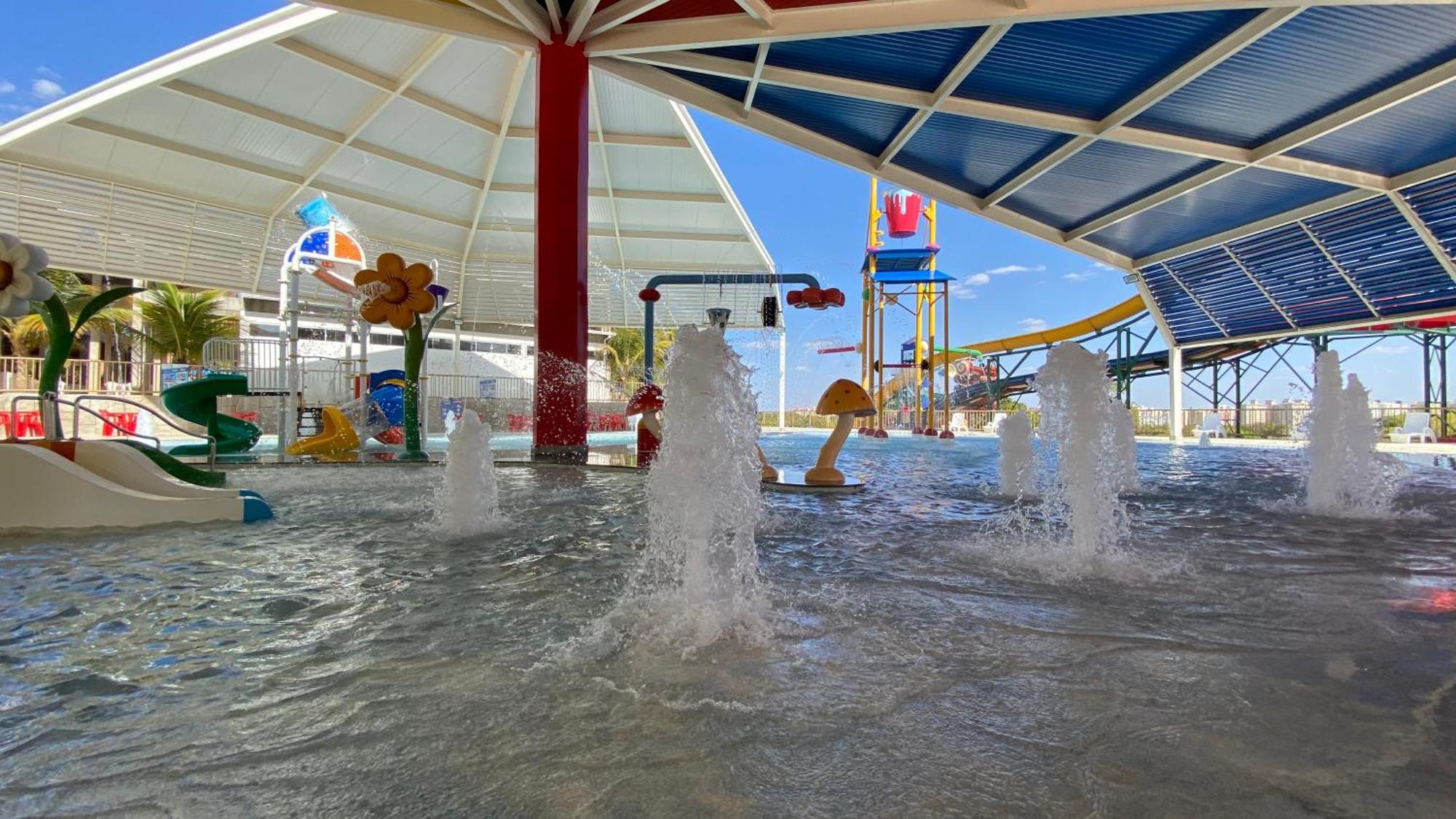 Spazzio Diroma Com Acesso Ao Acqua Park, Splash E Slide Caldas Novas Exteriör bild
